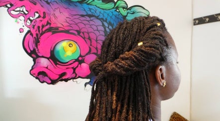 Etherial Lifestyle Salon🌿Salon de style de vie éthéré - Dreadlocks Montréal Est image 2