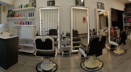 TITO Barber Shop | Peluquería Unisex