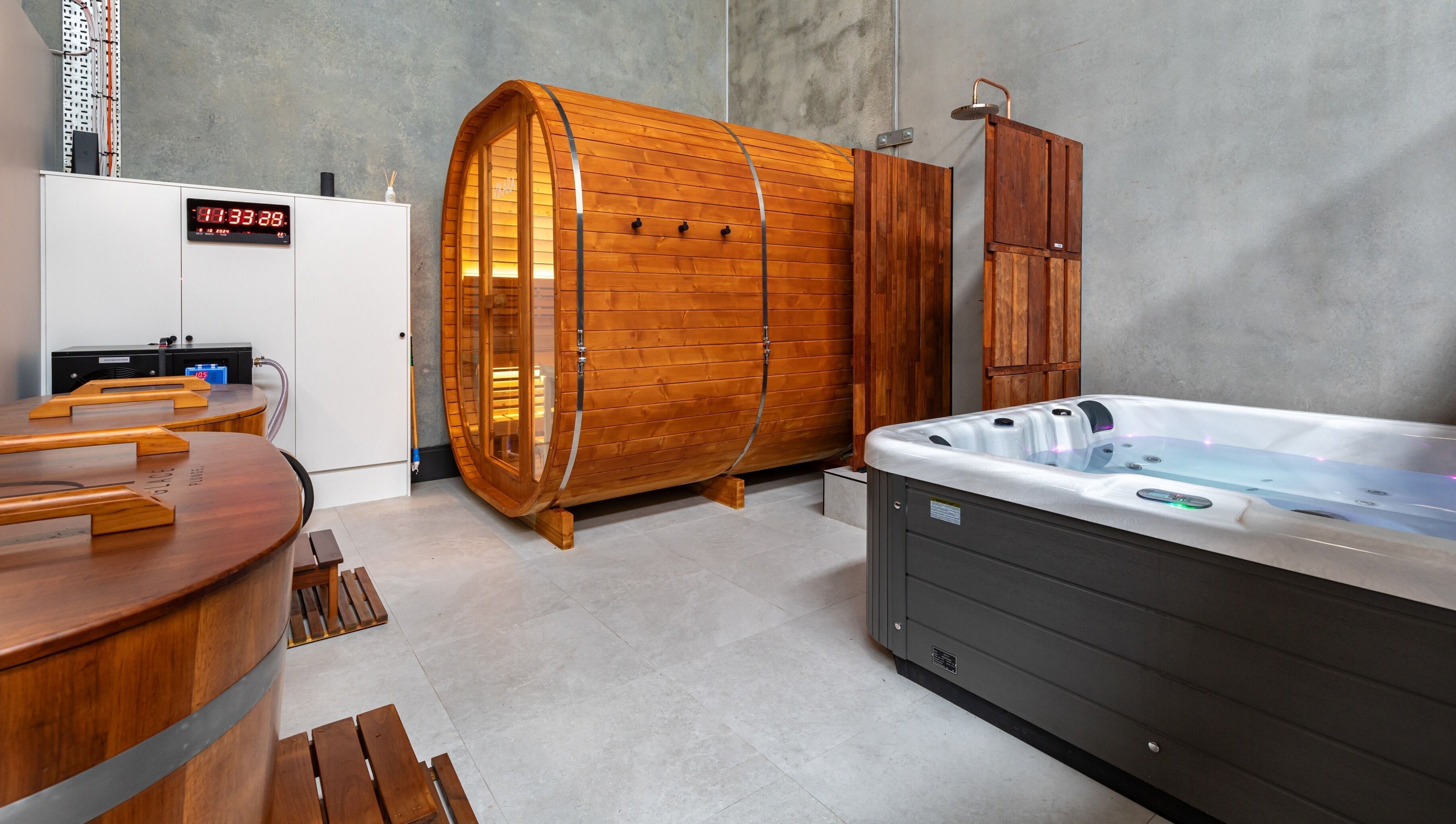 Luxurious sauna and spa at XM Recovery in Rouse Hill, New South Wales, AU for ultimate relaxation.