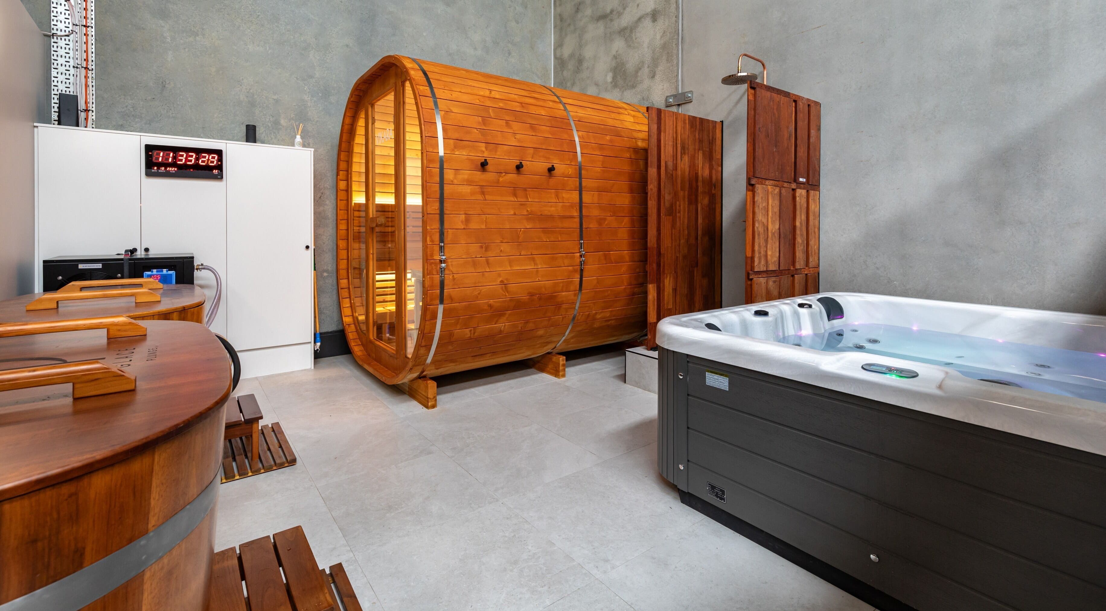 Luxurious sauna and spa at XM Recovery in Rouse Hill, New South Wales, AU for ultimate relaxation.