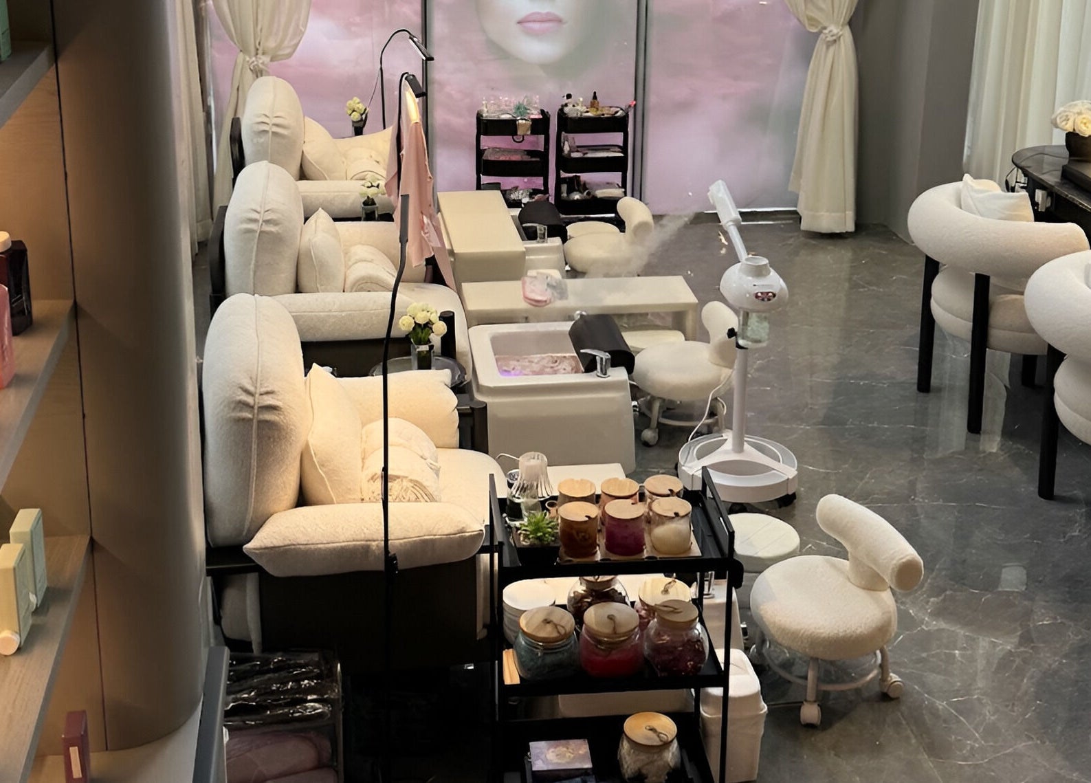 Luxurious interiors of Quick Beauty Salon in Al Khobar, Eastern Province, SA, showcasing cozy chairs and beauty products.