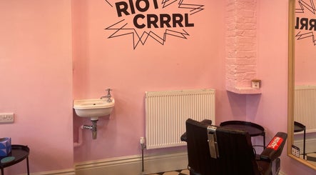 Riot Crrrl image 2