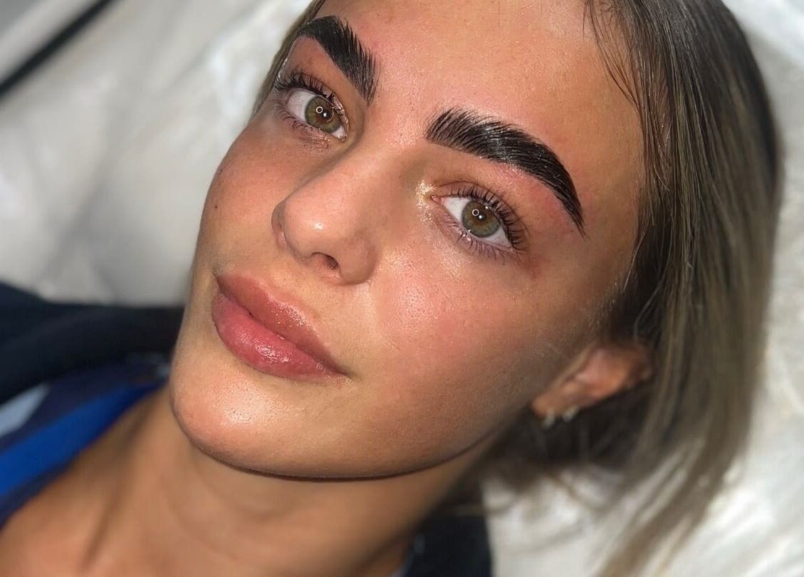 Browella_bypaige in Wallasey, England enhances eyebrows with lush definition, highlighting natural beauty.