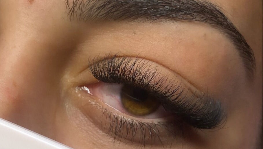 Lashesbysissa imej 1
