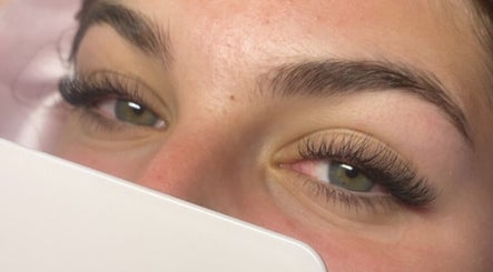 Lashesbysissa imej 2