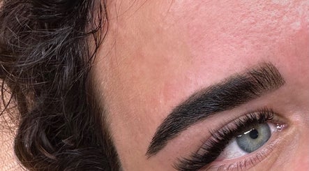 Lash.company image 3