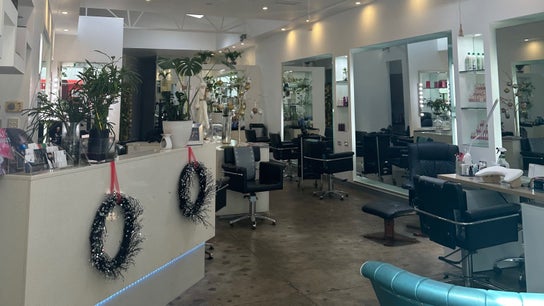 Luxe Hair & Beauty
