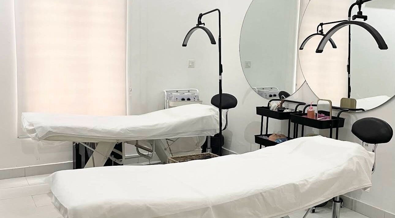 Relaxing treatment beds at Temitayo Beauty, Lekki, Lagos, NG offering a peaceful wellness experience.