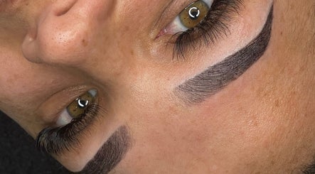 Re-Brow Lash & Brow Artistry image 3