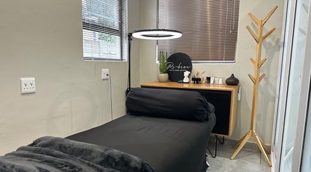 Re-Brow Lash & Brow Artistry
