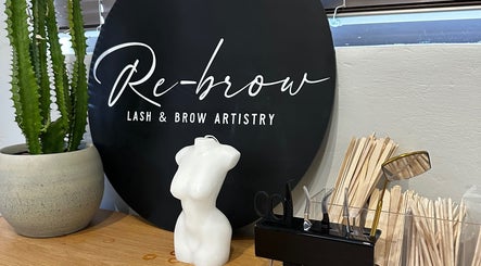Gambar Re-Brow Lash & Brow Artistry 3