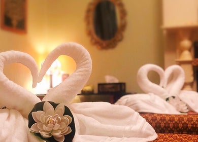 Elegant towel swans at Oriental Aroma Thai Massage in Malvern East, Victoria, AU creating a serene ambiance.