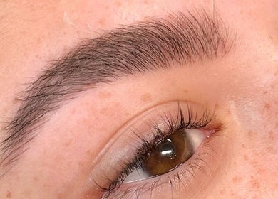 Elegantly shaped eyebrow at Amanda Corrêa - ACBrows & Beauty, Dublin, County Dublin, IE.
