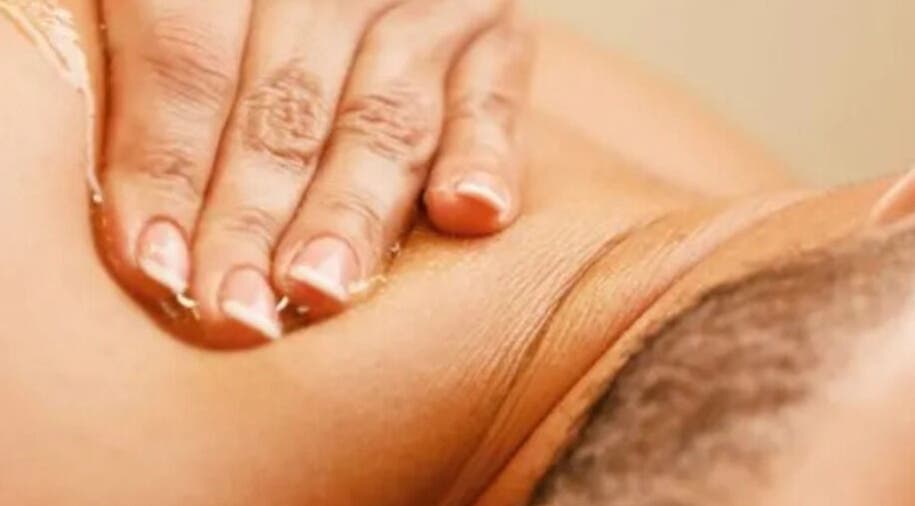 Masaje relajante en Zenxes Spa - Guadalajara ubicado en Guadalajara, Jalisco, MX.