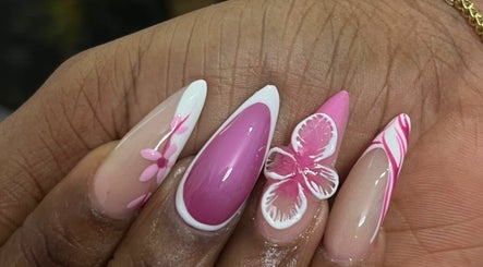 Nails_exquisite image 3