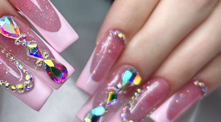 NIKILUNAILS image 2