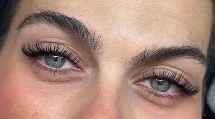 Close-up of elegant lashes at The Lux Cocoon Sands Beauty Lounge in Torquay, Victoria, AU.