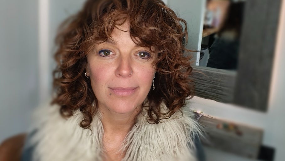 Wildflower Curly Hair Specialist, bild 1
