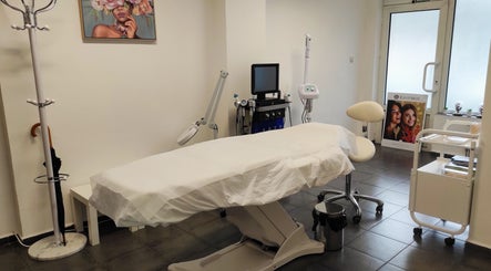 YuBeauty Studio image 2