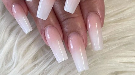 CXM Nails