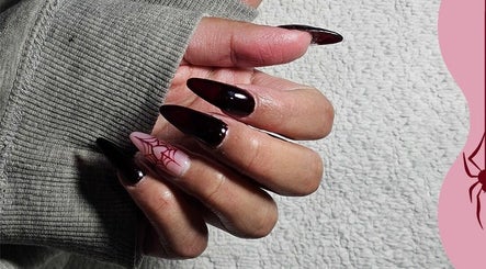 Tustulipnails image 2