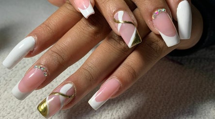 Tustulipnails image 3