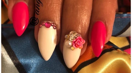 AngiesNailz, bilde 2