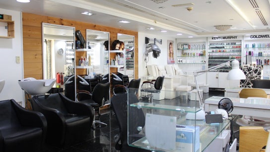Black & White Salon