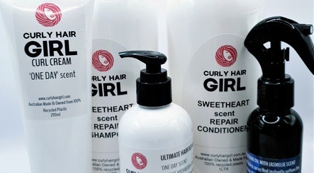 Curls & Co Hair Studio, bilde 2