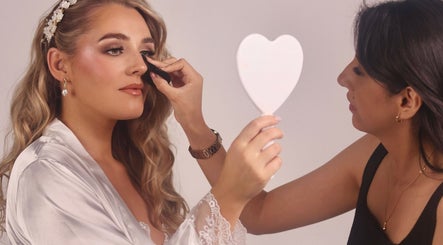 Makeup by Mariana Pino