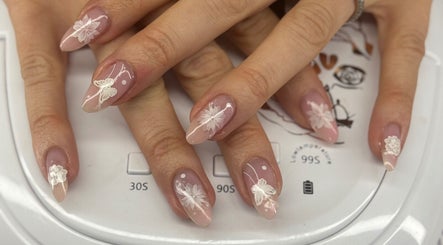 Ultimate Sass Nails image 3