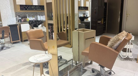 Εικόνα Momentous Beauty Lounge 2