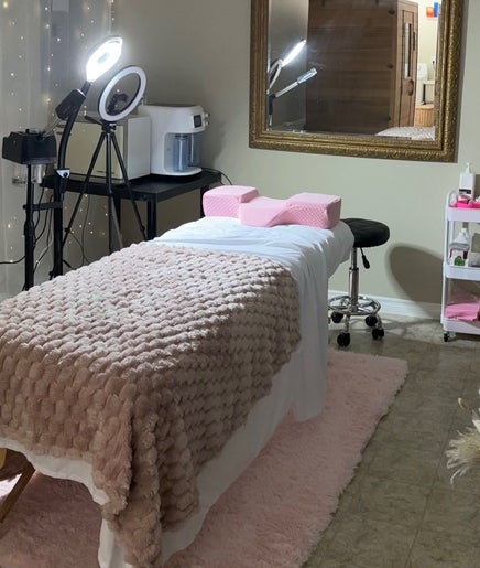 Ready Set Glow Skin Studio 2paveikslėlis