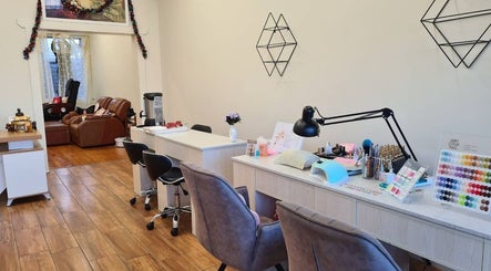 Leelawadee Thai Massage and Nail services​ image 2