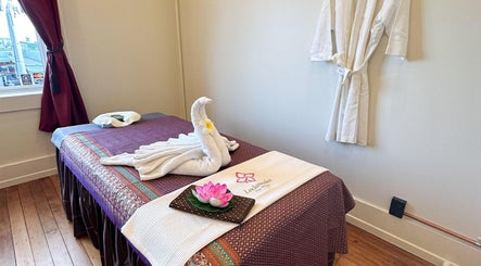 Leelawadee Thai Massage and Nail Services​ image 2