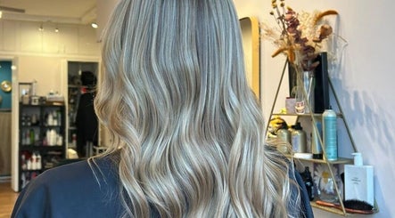 Lena.creativehair