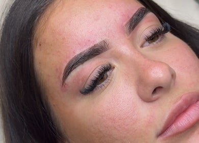 Close-up of elegant eyebrows at Browsbygraciee in Watford, England, GB, showcasing expert beauty care.