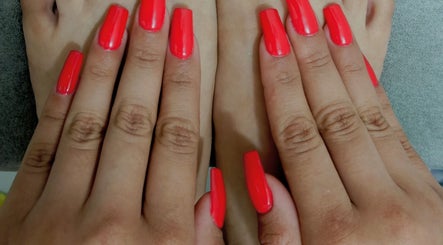 Maia's Nails Salon