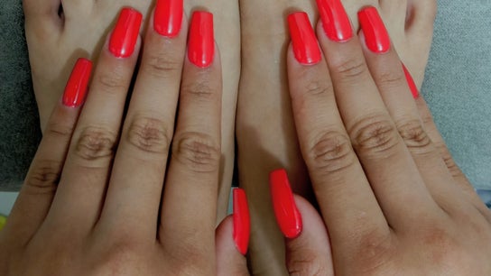 Maia's Nails Salon