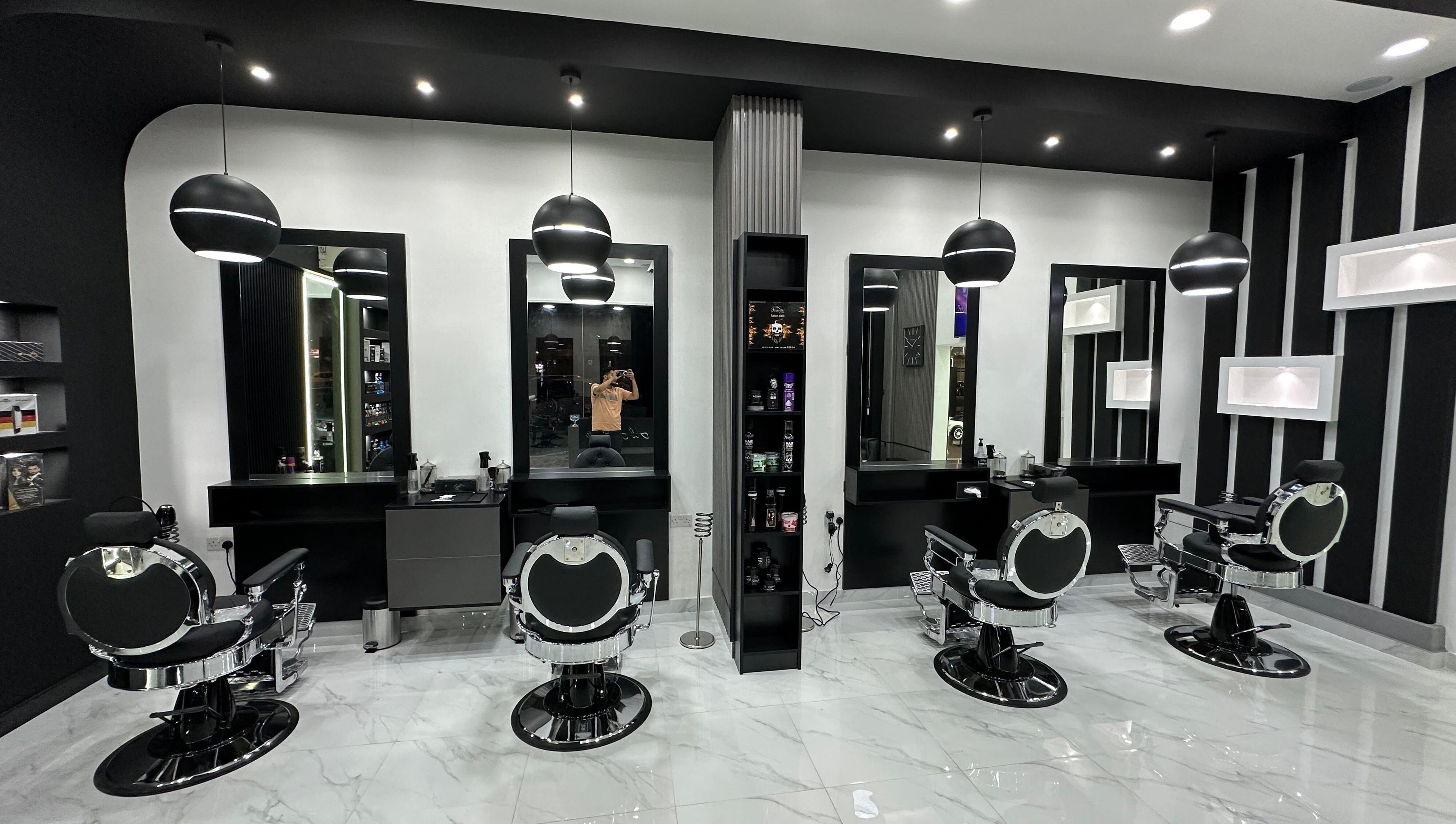 Stylish interior of AL AMEER AL MALAKI GENTS SALON - صالون الأمير الملكي للرجال in الشارقة, إمارة الشارقةّ, AE.