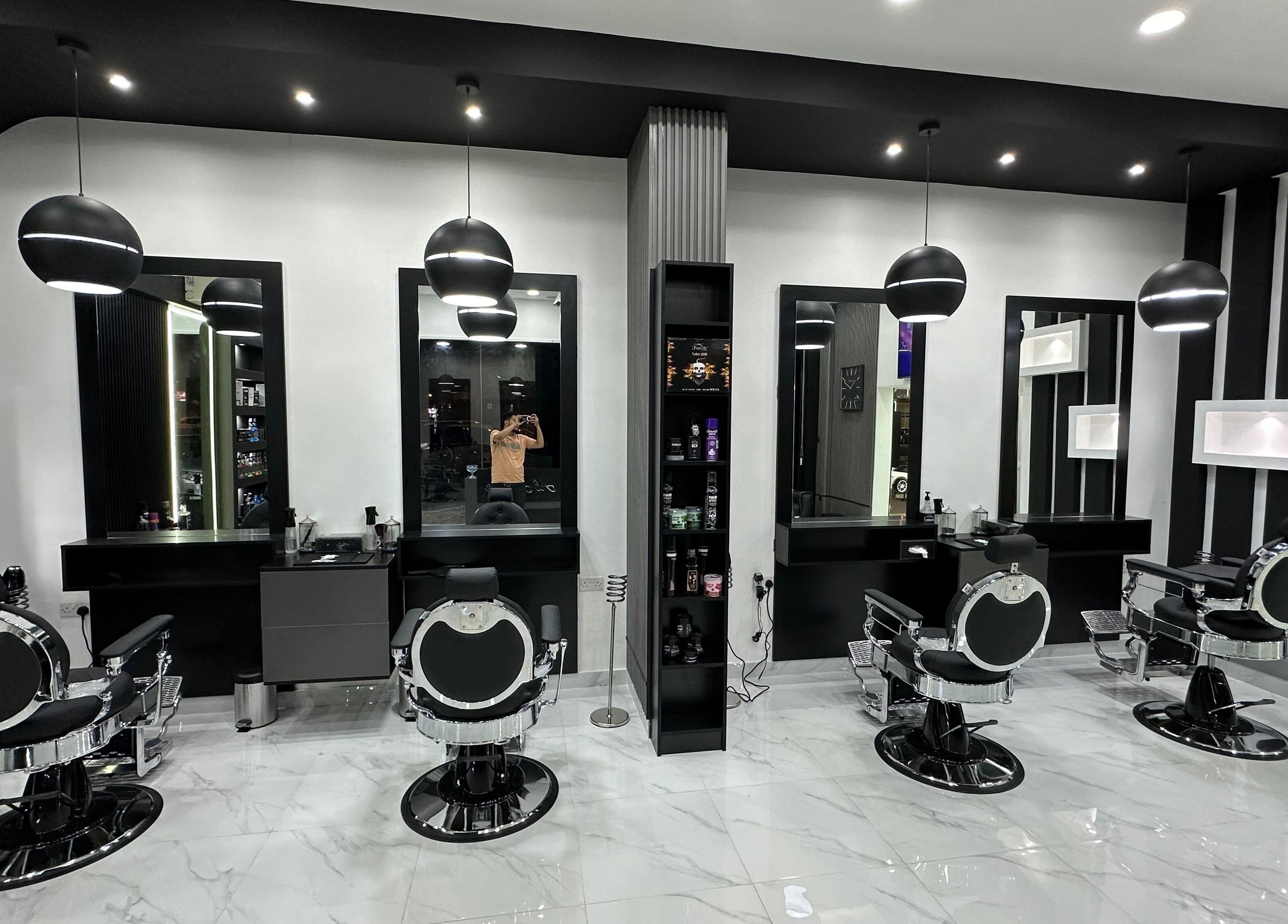 Stylish interior of AL AMEER AL MALAKI GENTS SALON - صالون الأمير الملكي للرجال in الشارقة, إمارة الشارقةّ, AE.