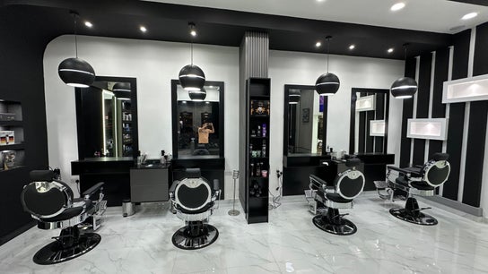 AL AMEER AL MALAKI GENTS SALON - صالون الأمير الملكي للرجال