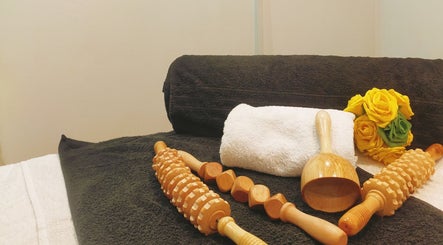 Therapy in massage image 2