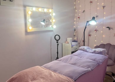Habitación relajante en Didi Nails, La Plata, Ciudad Autónoma De Buenos Aires, AR. Decoración suave y acogedora.