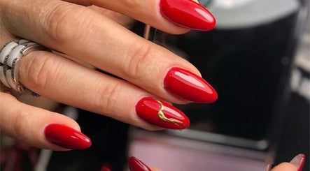 Elena Nails - Beauty Salon image 3