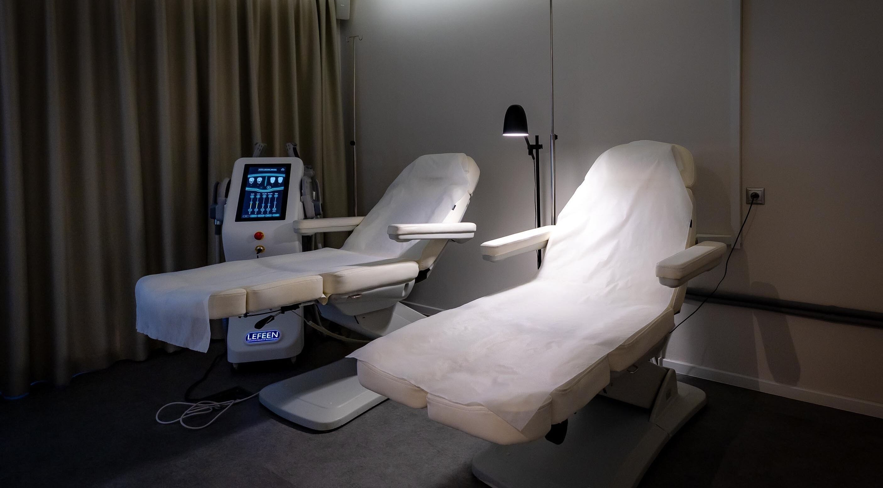 Moderní relaxační místnost v Aezoku Longevity Clinic, Bratislava, Bratislavský Kraj, SK.