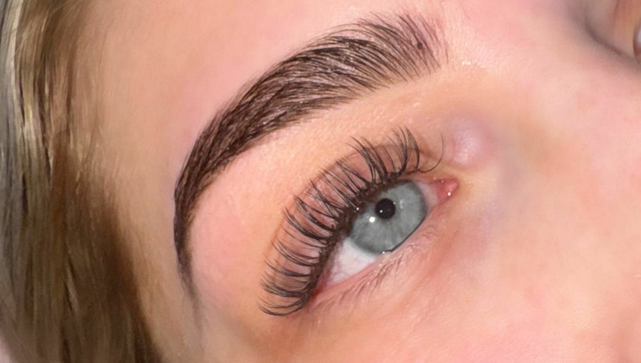 Goulden_Lashes image 1