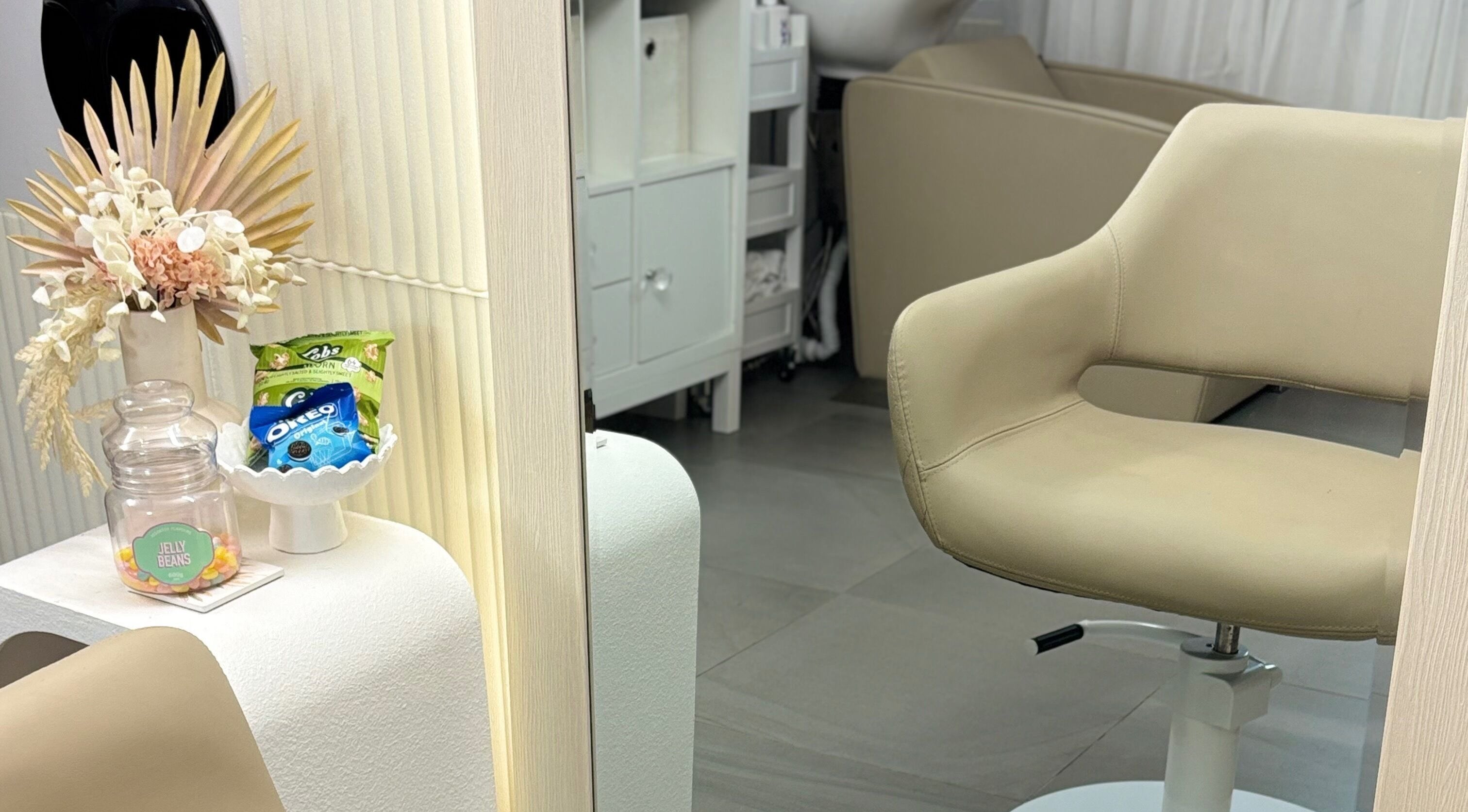 Elegant salon chair and decor at Cream Hair artistry by Tove in Southport, Queensland, AU.