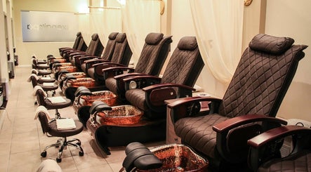 Omnia Nail Spa image 2