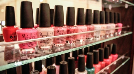 Omnia Nail Spa image 3